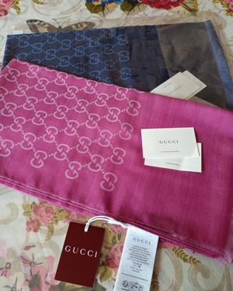 foulard lana e seta Gucci.