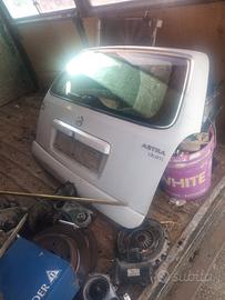 cofano Opel astra
