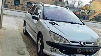    Peugeot in buono stato