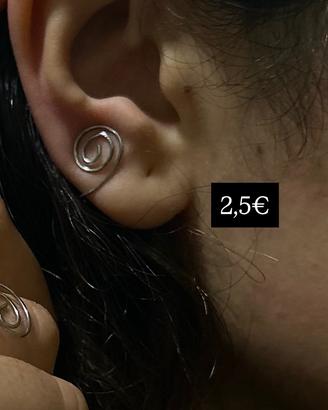 Singolo orecchino a spirale in acciaio inox
