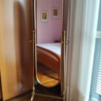 specchio con piedistallo ottone