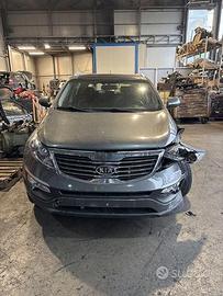 KIA SPORTAGE 2.0 D - ANNO 2012 - PER RICAMBI