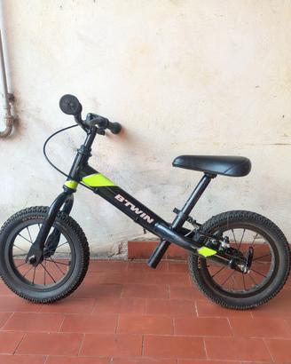 Balance bike Btwin 12 '' con freno .