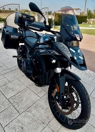 BMW   R1300 GS