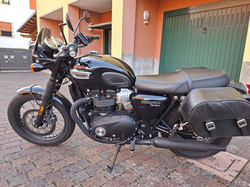 Triumph bonneville T100