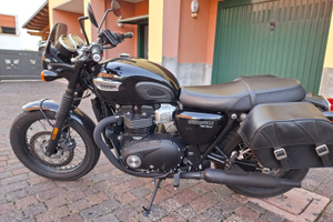 Triumph bonneville T100