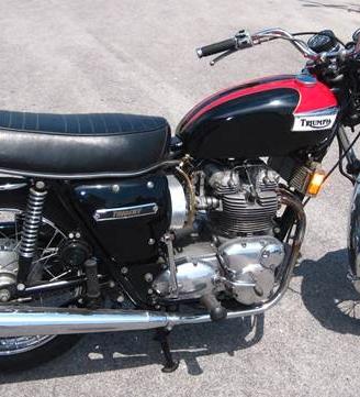 TRIUMPH T160 TRIDENT 1974