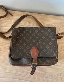 Borsa Louis  Vuitton  Cartouchière gm