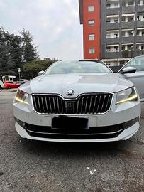 Skoda superb2.0 laurin & klement