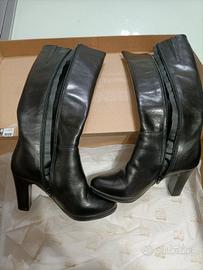 Stivaletti Donna Bata 36