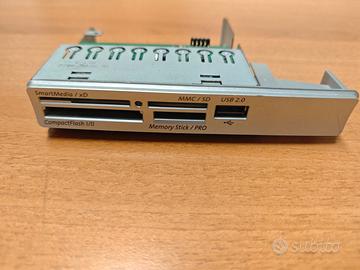 Card reader per Desktop