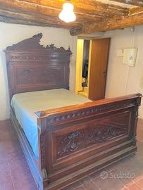 Letto alla francese intarsiato in legno