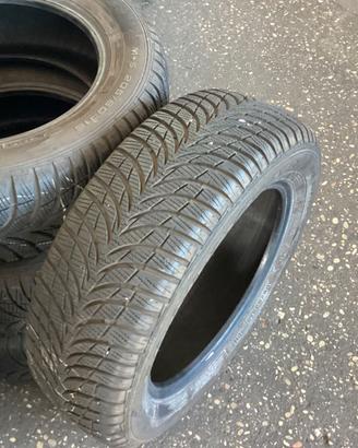 GOMME 4 stagioni 205/60 R16 92V