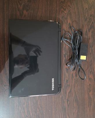 PC portatile i3 6 GB di memoria più ssd 