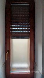 finestra in legno