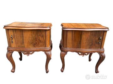 Coppia comodini Chippendale anni ‘50 in noce