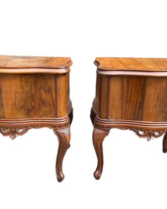 Coppia comodini Chippendale anni ‘50 in noce