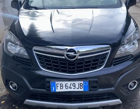 Auto opel moka