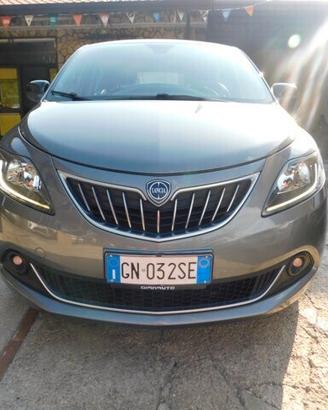 Lancia Ypsilon 1.0 FireFly 5 porte S&S Hybrid Gold