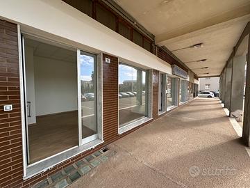 Carbonia posizione centralissim affitta e vende