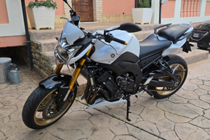 Yamaha FZ8 Akrapovic