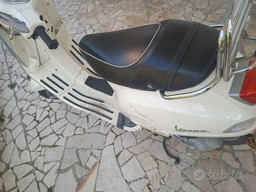 Piaggio Vespa 50 S  4t