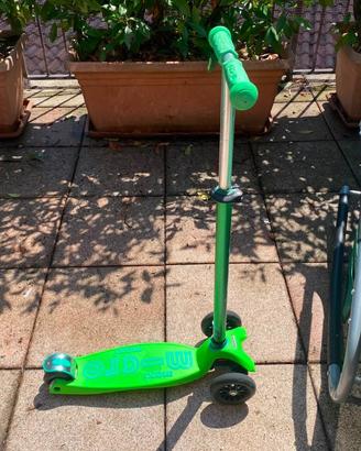 Monopattino Micro Maxi Deluxe Verde