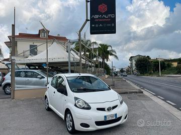 Toyota Aygo 1.0 12V VVT-i 5 porte Deep Ocean Conne