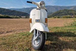 Vespa P125X restauro totale