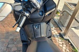 Xmax 250