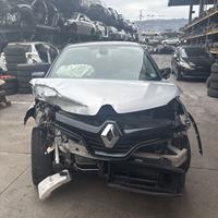 RENAULT CAPTUR 1.5 D - ANNO 2017 - PER RICAMBI