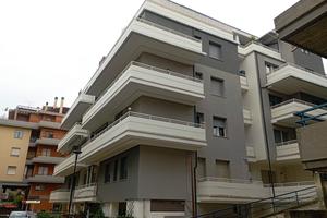 Appartamento con ampio terrazzo