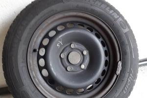 Gomme da neve Michelin 195/65 R 15 con cerchio