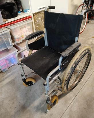 Sedia a rotelle Mediland