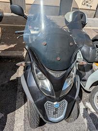 Piaggio MP3 300 LT