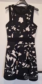 Banana Republic - abito bianco e nero, gonna ampia