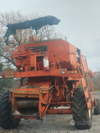 Mietitrebbia Laverda M 100 AL