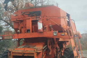 Mietitrebbia Laverda M 100 AL