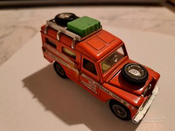 Land Rover 109  Mebetoys  in scala 1/43