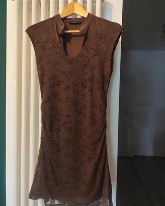 abito Stradivarius marrone