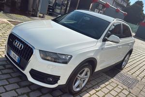 AUDI Q3 2.0 TDI