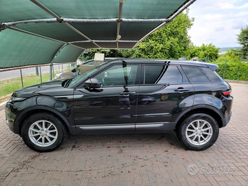 Range rover evoque pure 2.0 150 CV cam automatico