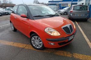 Lancia Ypsilon Momo Design 