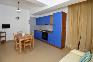 AMPIO MONOLOCALE con verandina a 5' dal mare