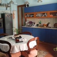 Vomero, trilocale con posto auto