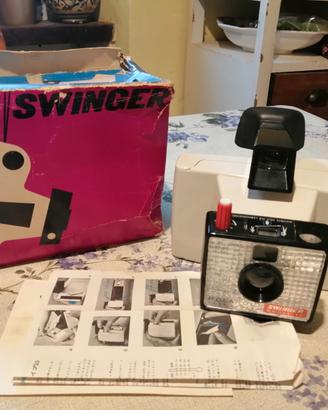 Polaroid Swinger model 20