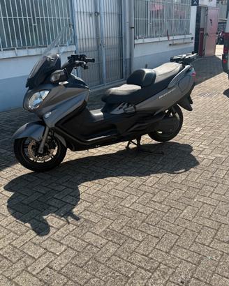 Suzuki Burgman 650
