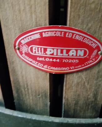 Torchio a cricco per uva F.lli Pillan