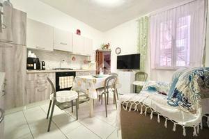 2 LOCALI A TERRACINA