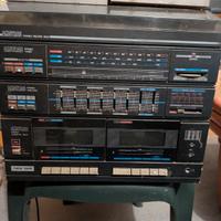 stereo con giradischi e casse